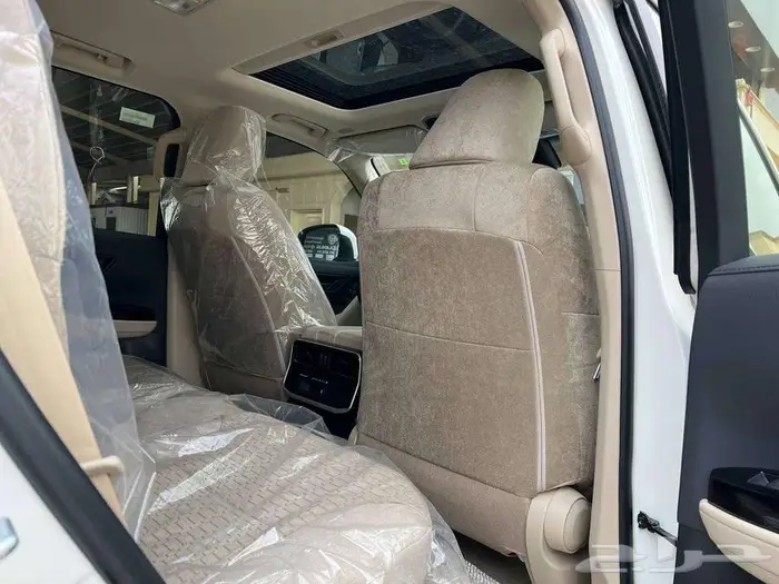 تويوتا لاندكروزر GXR L3 بنزين 2025 متاح اقساط و كاش 6