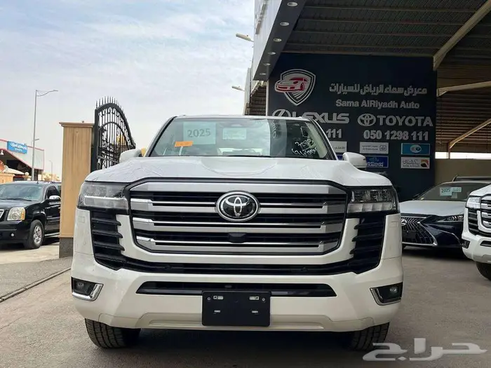 تويوتا لاندكروزر GXR L3 بنزين 2025 متاح اقساط و كاش 1