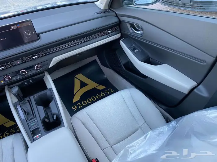 عرض خاص هوندا اكورد بنزين 2025 EX اقل سعر بالمملكة 6