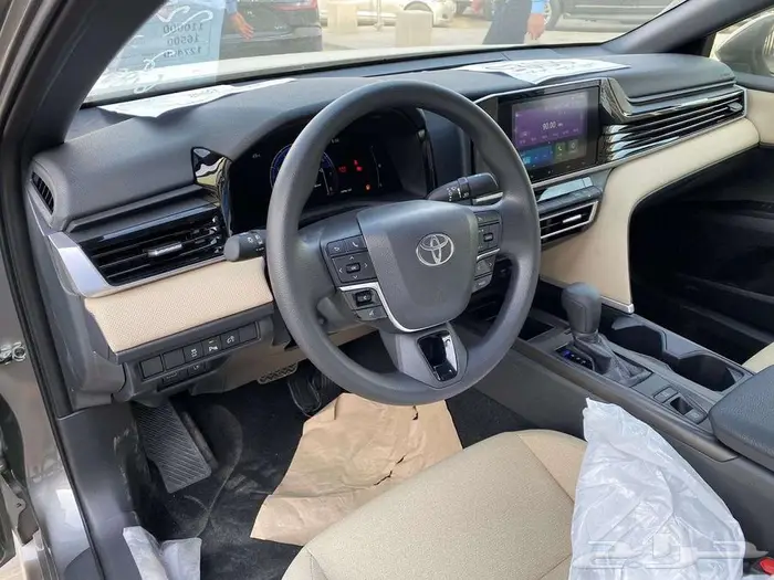 تويوتا كامرى E ستاندر بنزين2025 8