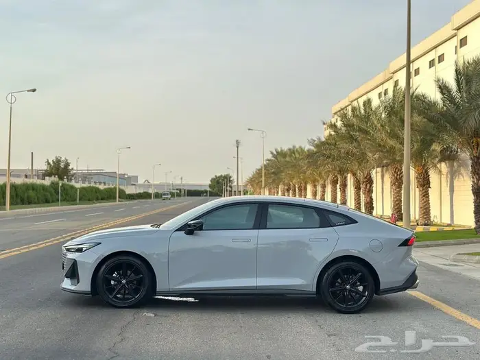 شانجان يوني في 2024 شبه جديدة استخدام شخصي 8