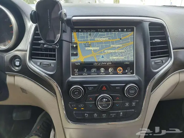 جراند شيروكي v6 2017 8