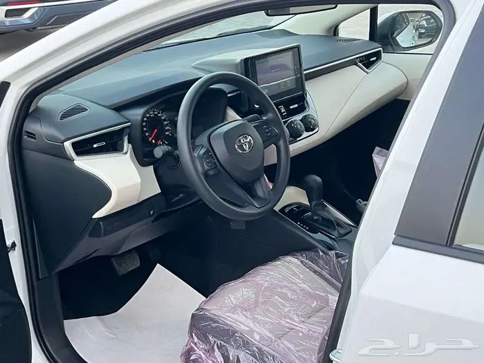 تويوتا كرولا 1.6 استاندر 2025 خليجي 12