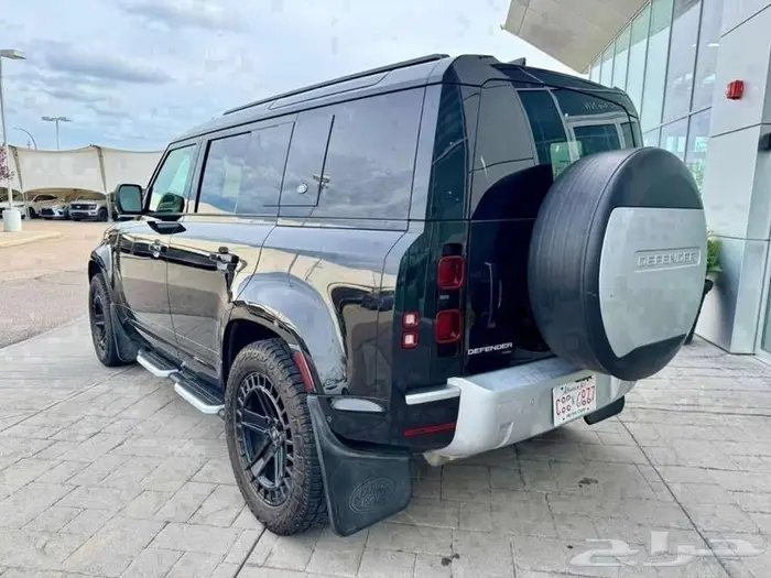 لاند روفر ديفندر 110 2022 مواصفات وسعر لقطه 2