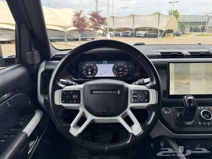 لاند روفر ديفندر 110 2022 مواصفات وسعر لقطه 4