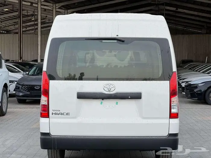 تويوتا هايس فان بضاعة ديزل 2.8 سقف عالي جيرتوماتك 2026 بريمي 4