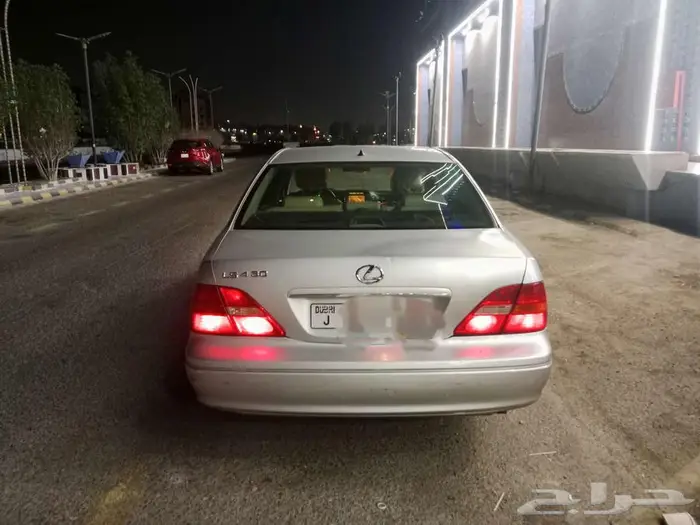 لكزس 2003 نظيف جدا للبيع قطع 9