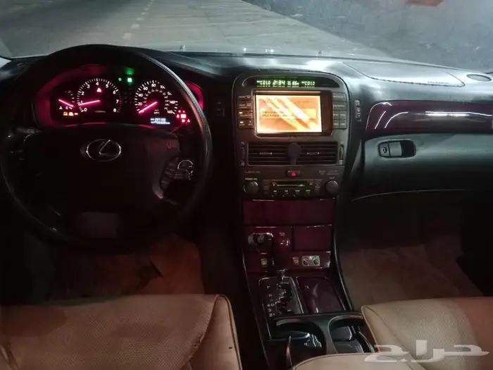 لكزس 2003 نظيف جدا للبيع قطع 5