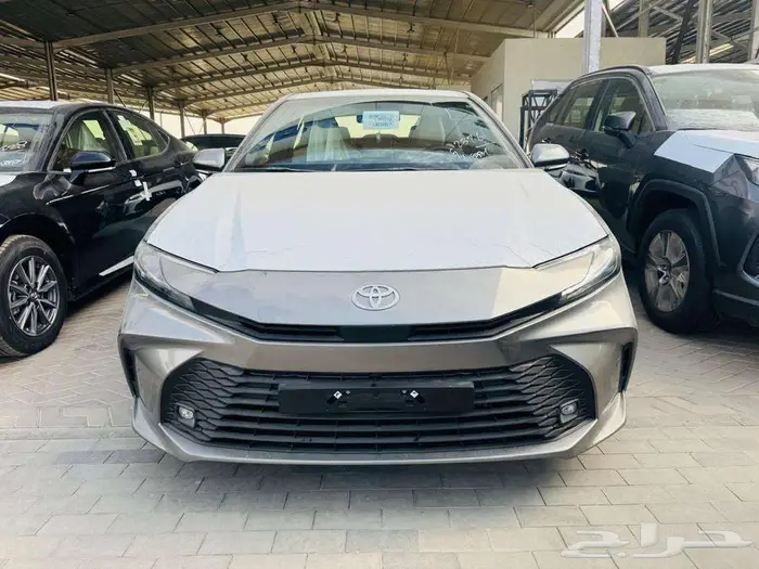 تويوتا-كامري- استاندر -فئة E- -2025 كاش و مبيعات اقساط 0