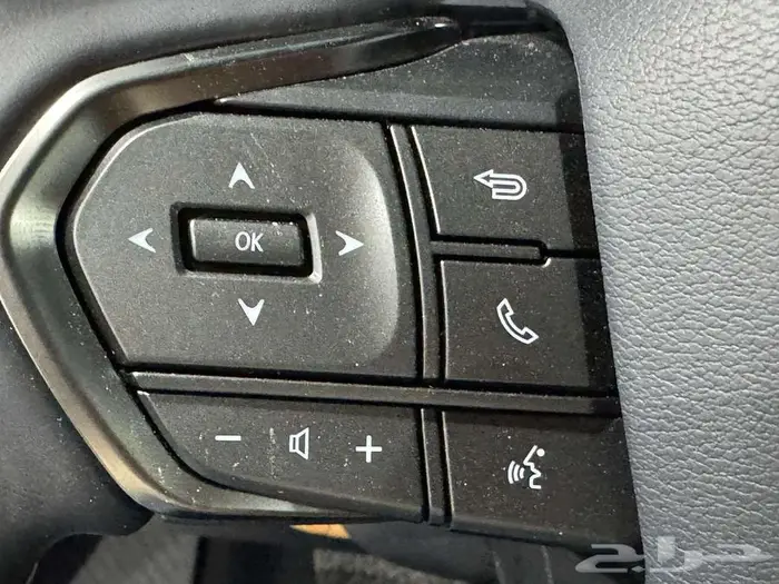 لكزس - LX 600 BB بريمي موديل 2025 اللون ابيض داخلي احمر 7