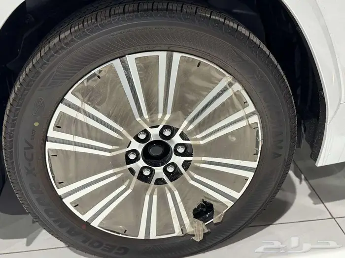 لكزس - LX 600 BB بريمي موديل 2025 اللون ابيض داخلي احمر 17