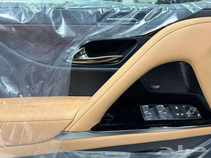 لكزس - LX 600 BB بريمي موديل 2025 اللون ابيض داخلي احمر 16