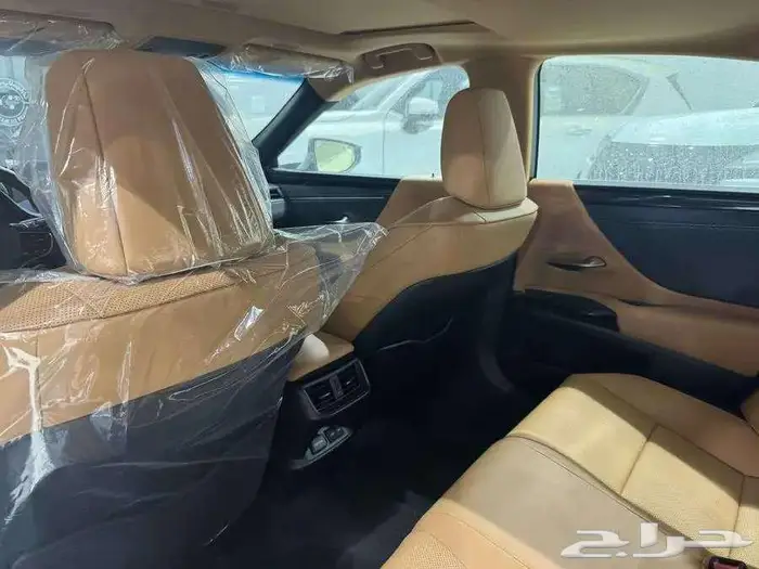 لكزس ES 350 استاندر بريمي فتحة سقف 2025 8