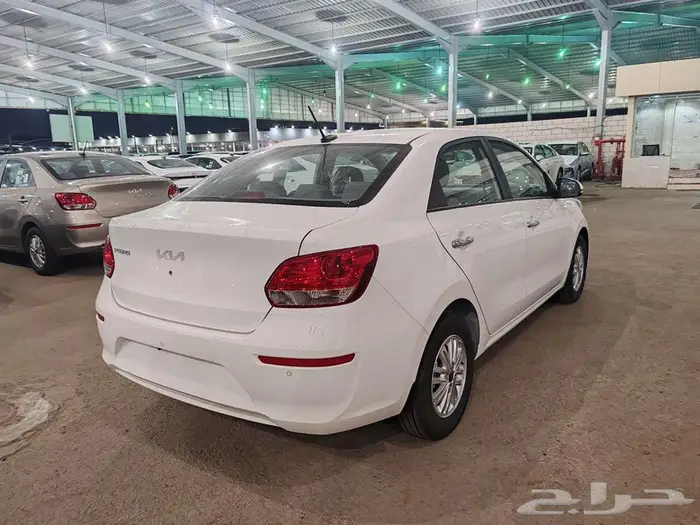 كيا بيجاس استاندر 2026 5