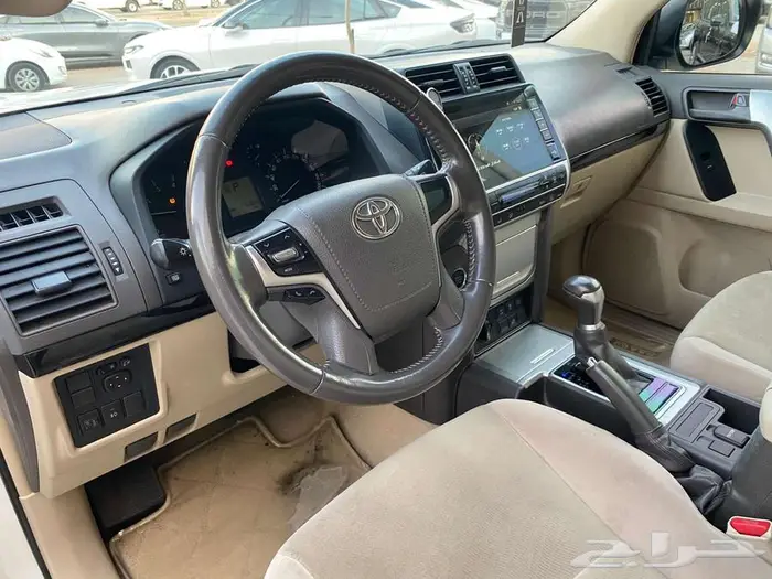 تويوتا برادو موديل 2023 عداد 115 الف كم 8