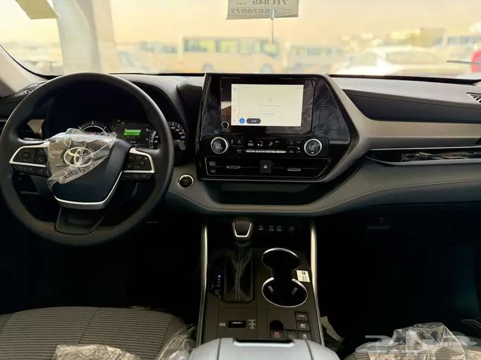 تويوتا هايلاندر LE ستاندر دبل موديل 2025 سعودي 10