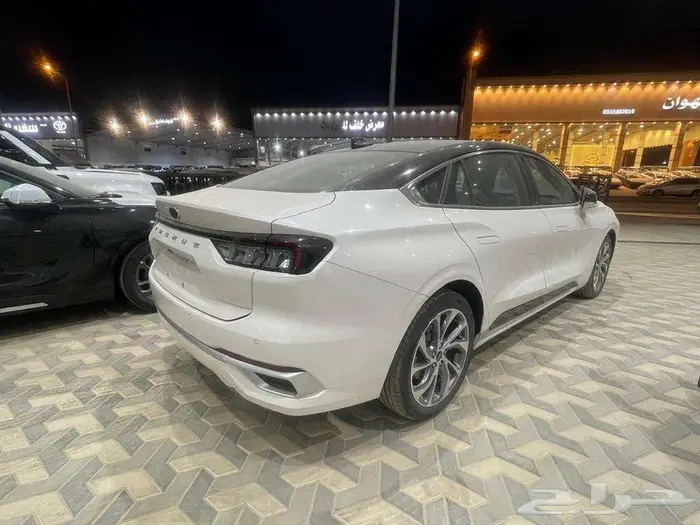 فورد تورس تيتانيوم فل كامل 2026 6