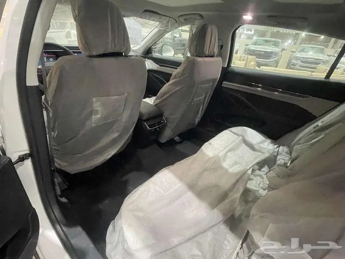 فورد تورس تيتانيوم فل كامل 2026 17