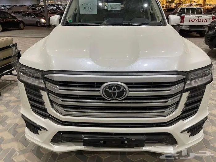 تويوتا جي اكس ار L5 GXR S ابيض 2025 الساير 1