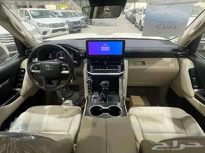 تويوتا جي اكس ار L5 GXR S ابيض 2025 الساير 10