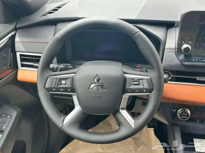 ميتسوبيشي اوتلاندر 2025 فل كامل 13