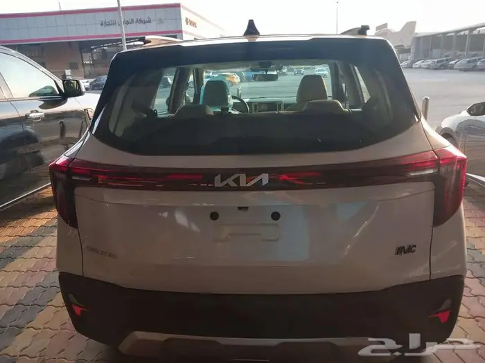 كيا سيلتوس ستاندر مطور 2025 لون أبيض سعر مميز 4