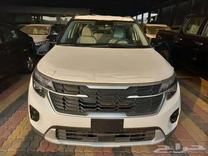 كيا سيلتوس ستاندر مطور 2025 لون أبيض سعر مميز 1