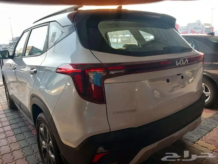 كيا سيلتوس ستاندر مطور 2025 لون أبيض سعر مميز 3