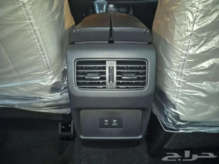 نيسان اكس تريل استندر دبل 2025 بنزين7 راكب 8