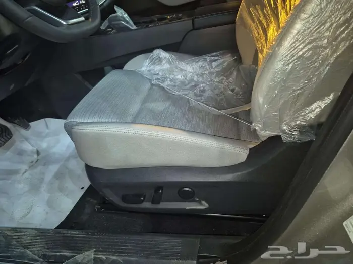 نيسان اكس تريل استندر دبل 2025 بنزين7 راكب 12