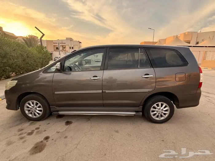 تويوتا انوفا 2013 2