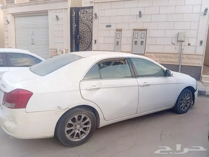 سيارة للبيع جيلي اميجراند 2013 2