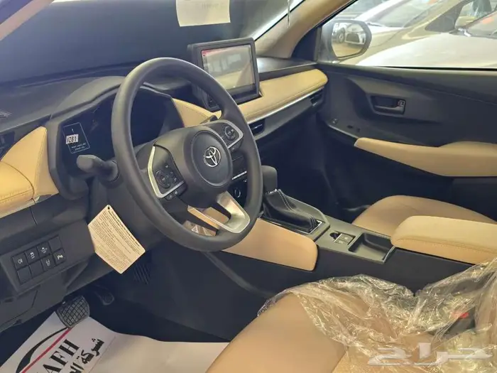 تويوتا يارس نص فل 2026 اقوي العروض للكاش والاقساط 4