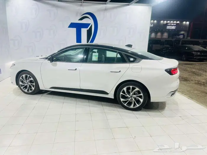 فورد تورس تيتانيوم فل كامل 2026 2