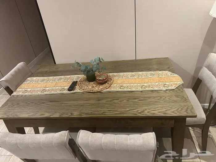 طاولة طعام 0