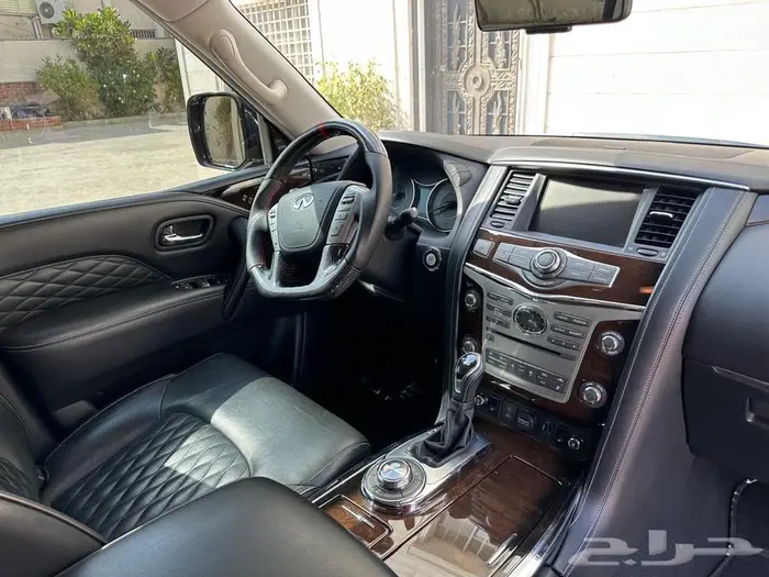 انفينتي QX80 7