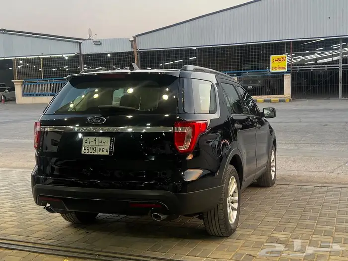 إكسبلورر أسود 2016 ستاندر بدون دبل خليجي ماشي 100ألف 4