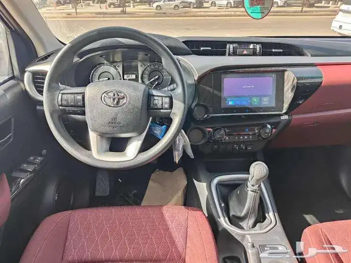 تويوتا هايلوكس غمارتين GLX2 جنوط بنزين 2025سعودى كاش اقساط 13