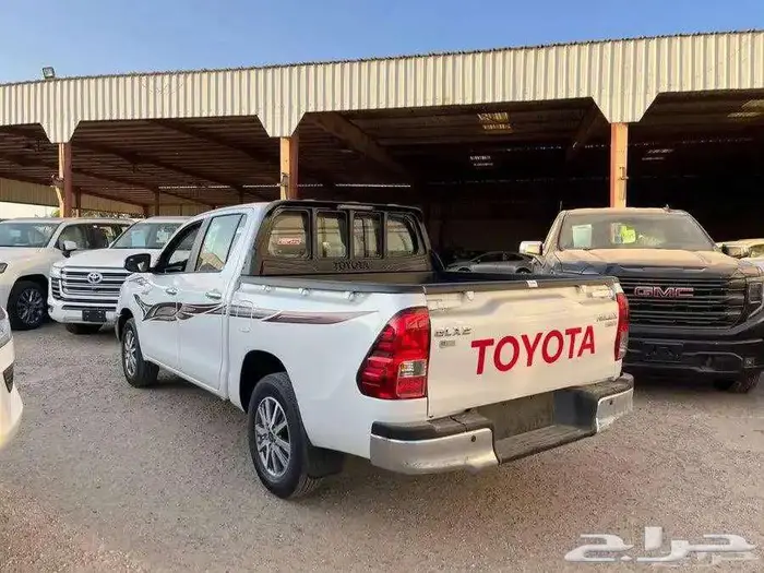 تويوتا هايلوكس غمارتين GLX2 جنوط بنزين 2025سعودى كاش اقساط 6