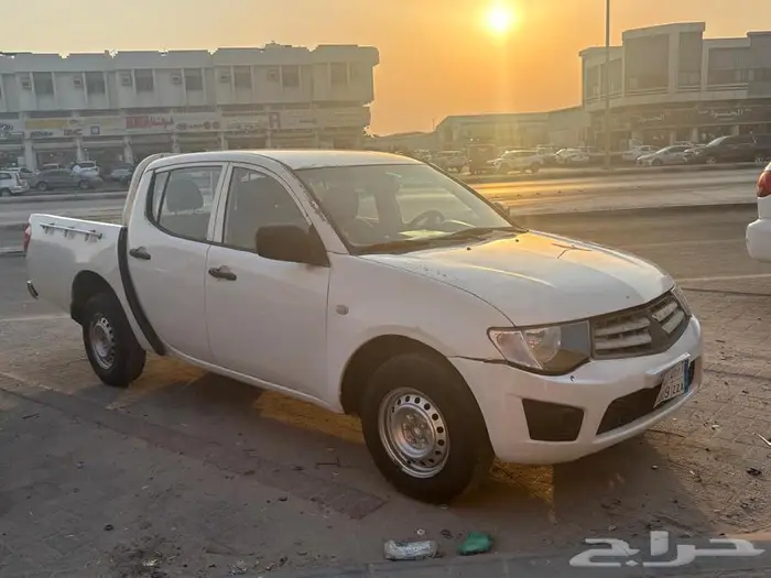 متسوبيشي 2012 2