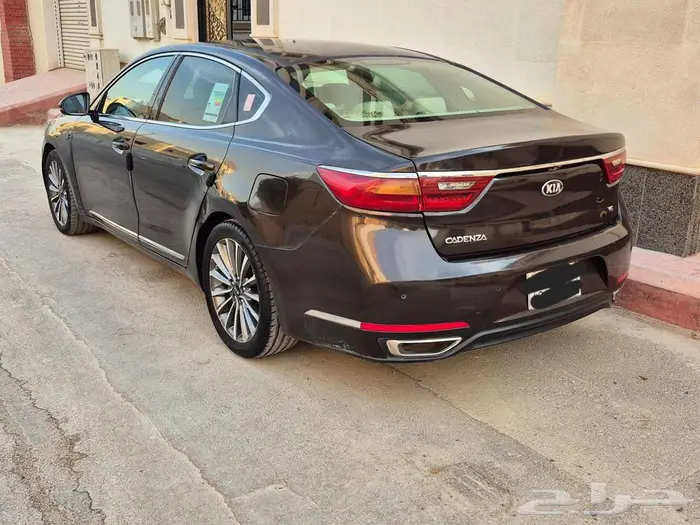 كيا كادنزا 3