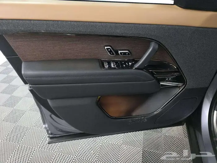 رنج سبورت داينمك 2023 بسعر 364 الف واصل للبيت 8