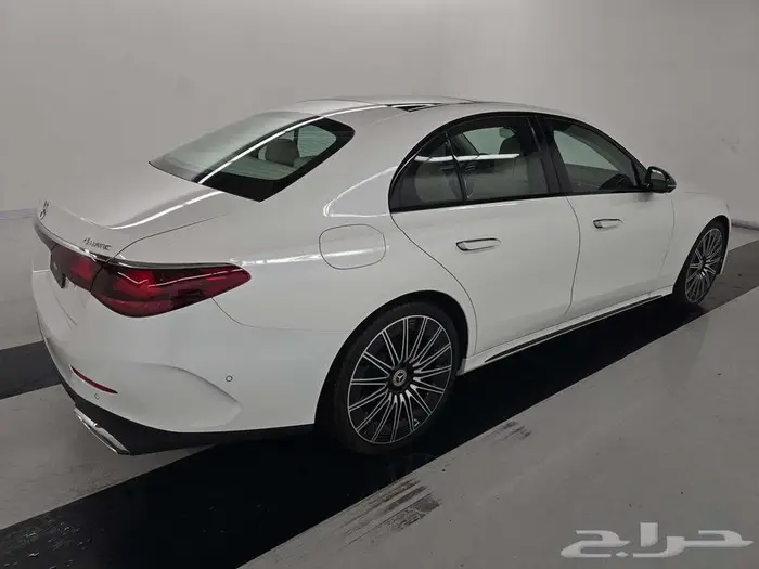 2024 Mercedes-Benz E 350 4MATIC Sedan 4