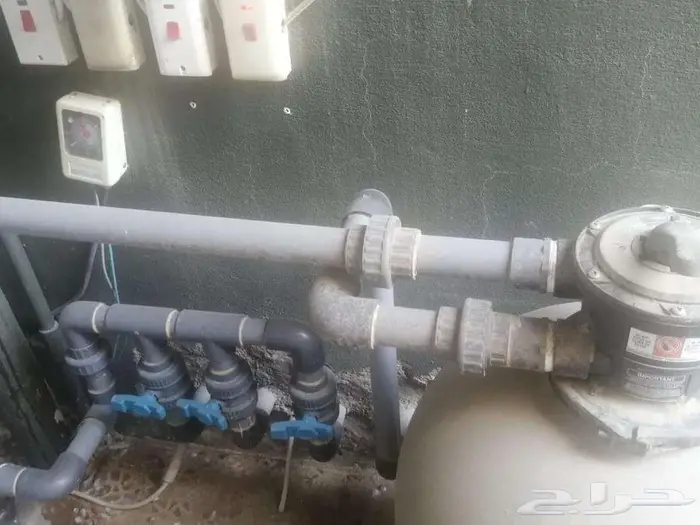 مضخه مسابح معاها 4 نوافير مستخدمه للبيع 3