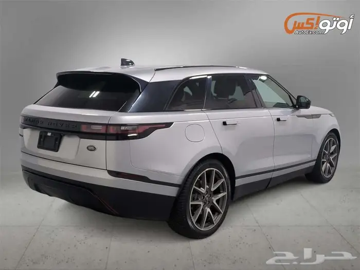2021 لاند روفر فيلار S 4