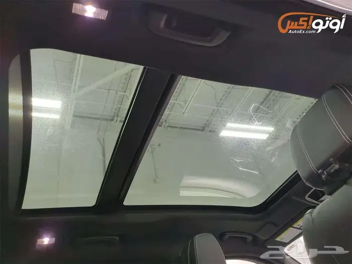 2021 لاند روفر فيلار S 11