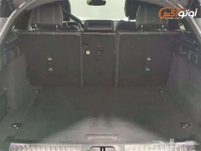 2021 لاند روفر فيلار S 18