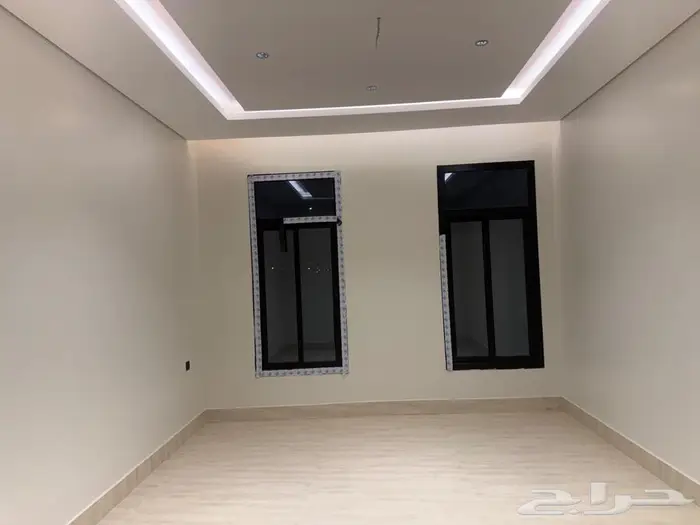 شقة فاخرة في الطارق للبيع 1