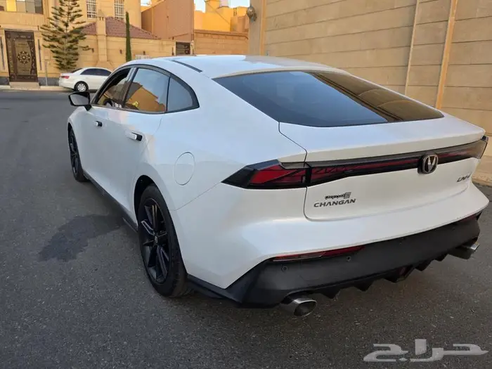 شانجان يوني في هاتشباك 2