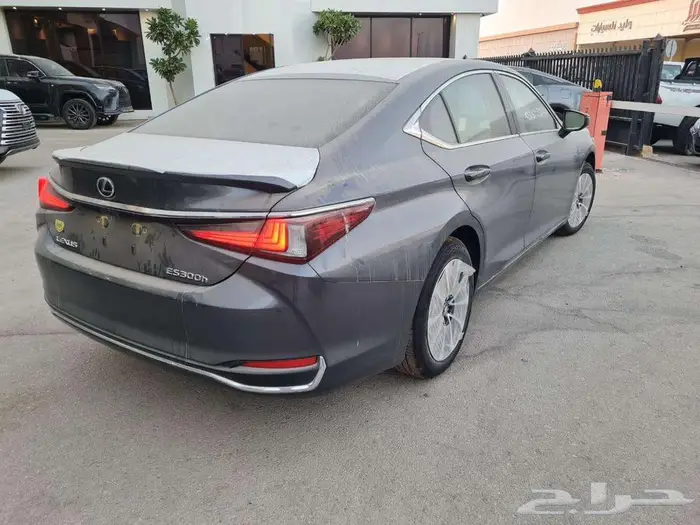 لكزس ES300h هايبرد 2025   رمادي 4